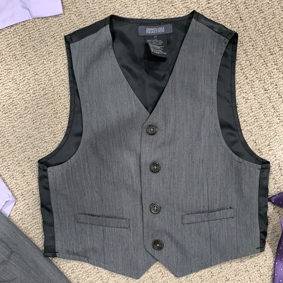 Kenneth Cole toddler suit - Picture 4 of 11